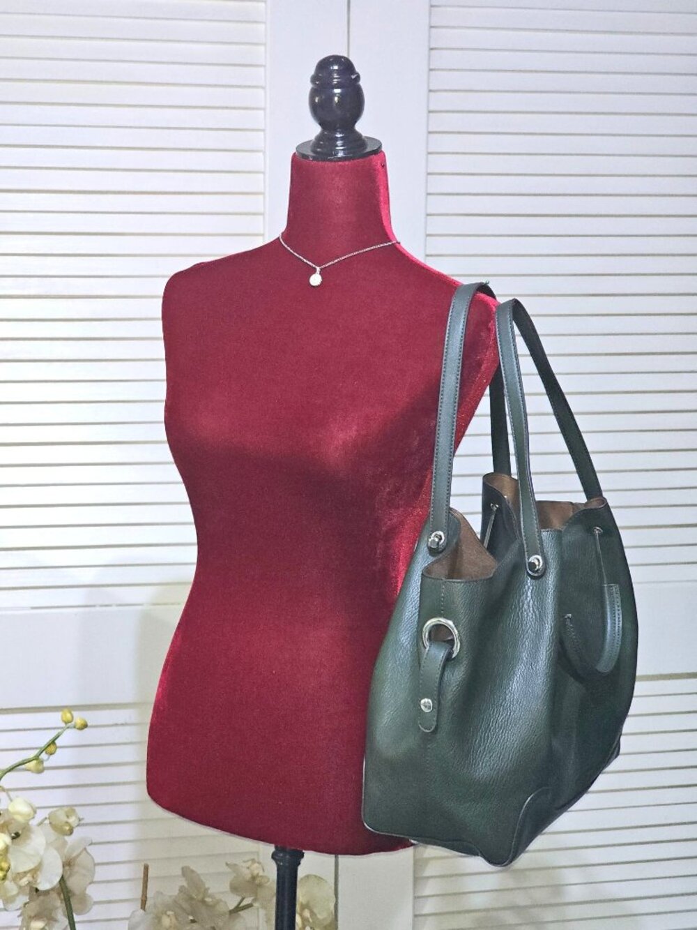 NWOT Sondra Roberts Women's Dark Green Pebbled Faux Leather Tote Bag Size L 2631 - Picture 5 of 11